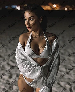 Sienna 27 year old Romanian, Mixed, Slim, Brown, Long, Breast size B escort in Dubai thumbnail 3