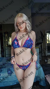 Alice 27 year old Russian, Mixed, Tiny, Blonde, Medium, Breast size C escort in Dubai thumbnail 3