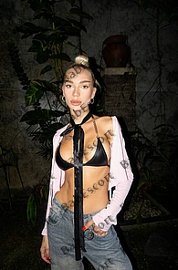 Eva 23 year old Italian, Mixed, Skinny, Blonde, Long, Breast size C escort in Fujairah thumbnail 4