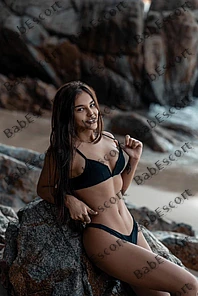 Amina 19 year old German, Mixed, Tall, Black, Long, Breast size B escort in Dubai thumbnail 3