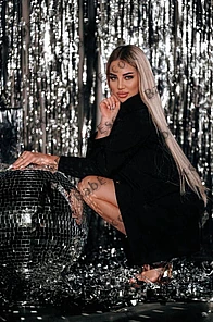 Mirabella 25 year old French, Mixed, Slim, Blonde, Long, Breast size B escort in Dubai thumbnail 2