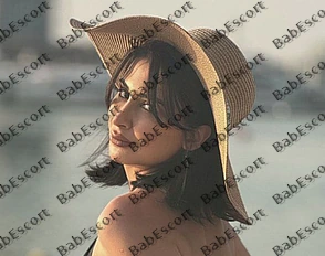 Izzy 29 year old Italian, Mixed, Slim, Brown, Medium, Breast size B escort in Fujairah