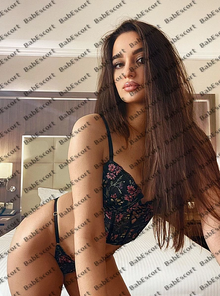Marika 25 year old Italian, Mixed, Tall, Brown, Medium, Breast size B escort in Fujairah photo 1