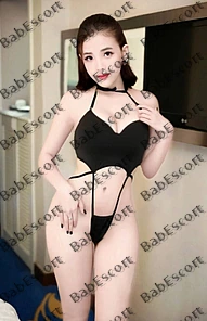Rosa 24 year old Japanese, Mixed, Tiny, Brown, Medium, Breast size A escort in Fujairah thumbnail 3