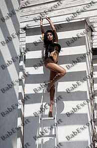 Eva 25 year old German, Mixed, Busty, Brown, Long, Breast size D escort in Fujairah thumbnail 3