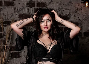Marta 33 year old German, Mixed, BBW, Black, Long, Breast size B escort in Fujairah thumbnail 5