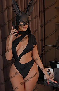 Zeynep 31 year old German, Mixed, Slim, Black, Long, Breast size B escort in Dubai thumbnail 2