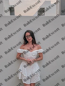 Daisy 25 year old German, Mixed, Slim, Blonde, Medium, Breast size A escort in Dubai thumbnail 4