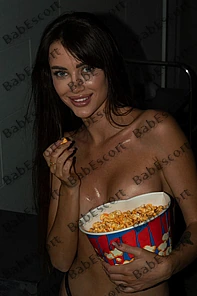 Polina 26 year old German, Mixed, Skinny, Brown, Medium, Breast size B escort in Dubai thumbnail 9