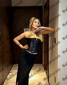 Eliza 27 year old German, Mixed, Slim, Blonde, Bald, Breast size B escort in Dubai thumbnail 5