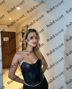 Eliza 27 year old German, Mixed, Slim, Blonde, Bald, Breast size B escort in Dubai thumbnail 6