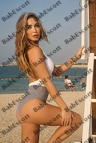 Alina 28 year old Russian, Mixed, Tall, Blonde, Medium, Breast size C escort in Dubai thumbnail 4