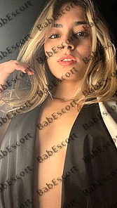 Sophia 26 year old German, Mixed, Slim, Blonde, Medium, Breast size B escort in Dubai thumbnail 4