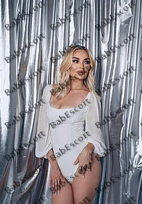Stasy 25 year old Ukrainian, Mixed, Slim, Blonde, Medium, Breast size C escort in Dubai thumbnail 2
