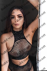 Alexia 31 year old Brazilian, Latin, Slim, Brown, Short, Breast size C escort in Dubai thumbnail 3