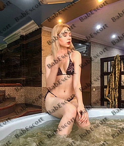 Sasha 18 year old Russian, Mixed, Tall, Blonde, Medium, Breast size B escort in Dubai