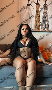 Ayarla 24 year old South african, Ebony (black), BBW, Black, Long, Breast size C escort in Dubai thumbnail 6