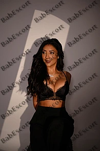 Nina 31 year old Spanish, Hispanic, Slim, Black, Medium, Breast size C escort in Dubai thumbnail 5