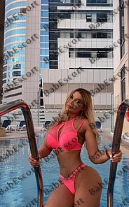 Masha 28 year old French, Mixed, Curvy, Blonde, Medium, Breast size C escort in Dubai thumbnail 4