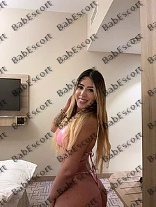 Georgina 23 year old Spanish, Mixed, Curvy, Blonde, Long, Breast size B escort in Dubai thumbnail 3