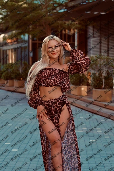 Lalisa 25 year old Kazakh, Mixed, Slim, Blonde, Long, Breast size B escort in Dubai photo 1
