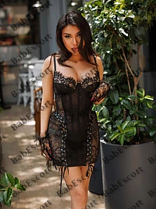 Tana 22 year old Russian, Mixed, Slim, Brown, Short, Breast size B escort in Dubai