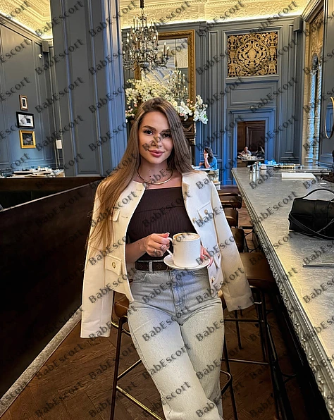 Victoria 25 year old Russian, Caucasian (white), Curvy, Blonde, Long, Breast size B escort in Dubai photo 1