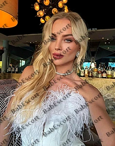 Zoelle 22 year old Russian, Caucasian (white), Slim, Blonde, Long, Breast size B escort in Dubai