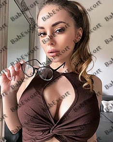 Yara 24 year old Ukrainian, Caucasian (white), Busty, Brown, Medium, Breast size C escort in Dubai