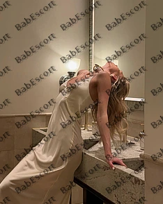 Caroline 24 year old Ukrainian, Mixed, Tall, Blonde, Long, Breast size A escort in Dubai thumbnail 2