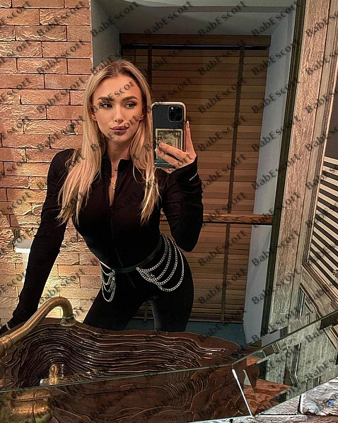 Tatiana 26 year old Russian, Caucasian (white), Skinny, Blonde, Medium, Breast size A escort in Dubai photo 1