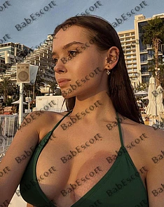 Shelby 20 year old Ukrainian, Caucasian (white), Curvy, Brown, Medium, Breast size B escort in Dubai thumbnail 5
