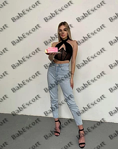 Adele 23 year old Russian, Caucasian (white), Slim, Blonde, Long, Breast size A escort in Dubai thumbnail 4