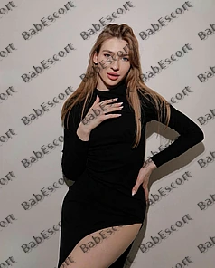 Alice 20 year old Russian, Caucasian (white), Slim, Blonde, Long, Breast size A escort in Dubai