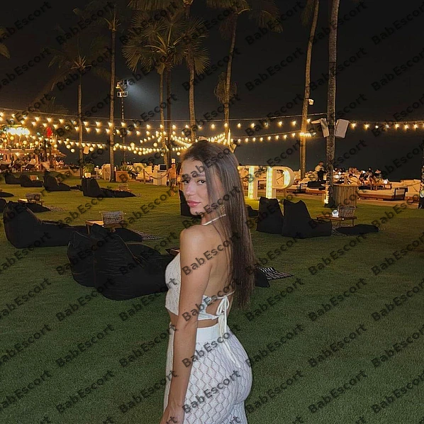 Annabelle 23 year old Russian, Caucasian (white), Slim, Brown, Long, Breast size A escort in Dubai photo 1