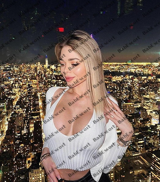 Cara 19 year old Ukrainian, Caucasian (white), Busty, Blonde, Long, Breast size C escort in Dubai photo 1