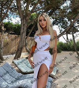 Diana 21 year old Russian, Caucasian (white), Busty, Blonde, Long, Breast size C escort in Dubai thumbnail 4