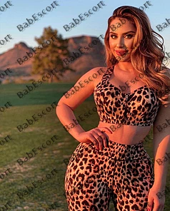 Daisy 28 year old American, Latin, Curvy, Blonde, Long, Breast size B escort in Dubai thumbnail 2