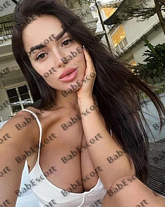 Ellie 23 year old Russian, Mixed, Busty, Black, Long, Breast size D escort in Dubai thumbnail 3