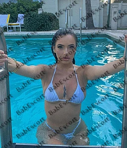 Irene 23 year old French, Caucasian (white), Busty, Brown, Long, Breast size C escort in Dubai thumbnail 3