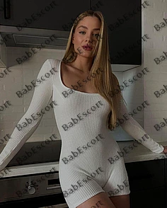 Juliet 25 year old Belarussian, Caucasian (white), Slim, Blonde, Long, Breast size A escort in Dubai thumbnail 3