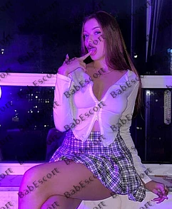 Karina 19 year old Ukrainian, Caucasian (white), Slim, Blonde, Long, Breast size B escort in Dubai