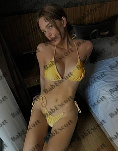 Kiera 21 year old Ukrainian, Caucasian (white), Petite, Brown, Short, Breast size B escort in Dubai thumbnail 4