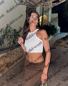 Layla 26 year old Georgian, Caucasian (white), Slim, Brown, Long, Breast size B escort in Dubai thumbnail 3
