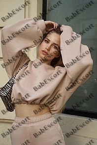 Lucia 23 year old Ukrainian, Caucasian (white), Slim, Blonde, Long, Breast size A escort in Dubai thumbnail 5