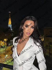 Louisa 25 year old French, Mixed, Curvy, Black, Long, Breast size B escort in Dubai thumbnail 3