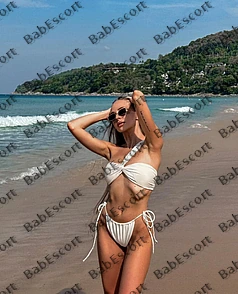 Mackenzie 20 year old Ukrainian, Caucasian (white), Slim, Brown, Long, Breast size A escort in Dubai thumbnail 4
