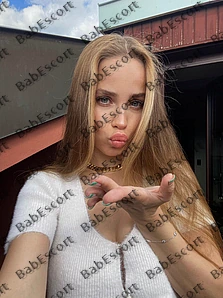 Lydia 22 year old Ukrainian, Caucasian (white), Slim, Blonde, Long, Breast size A escort in Dubai thumbnail 6
