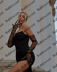 Madison 25 year old Russian, Caucasian (white), Curvy, Blonde, Long, Breast size C escort in Dubai thumbnail 2