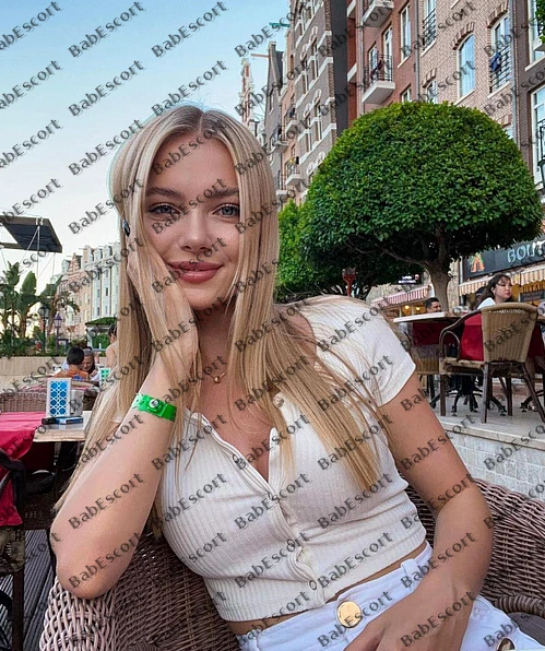 Maisie 22 year old Ukrainian, Caucasian (white), Petite, Blonde, Long, Breast size A escort in Dubai photo 1